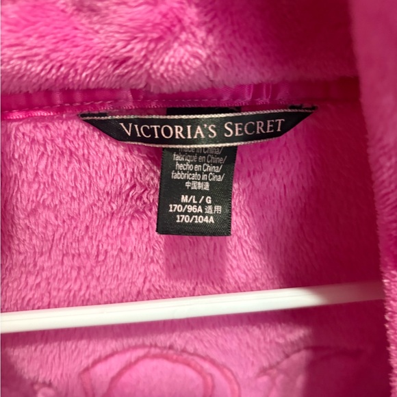 Victoria's Secret Robe - Picture 3 of 3